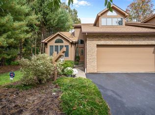 8941 Inverrary Dr SE, Warren, OH 44484