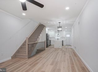 808 Fernon St, Philadelphia, PA