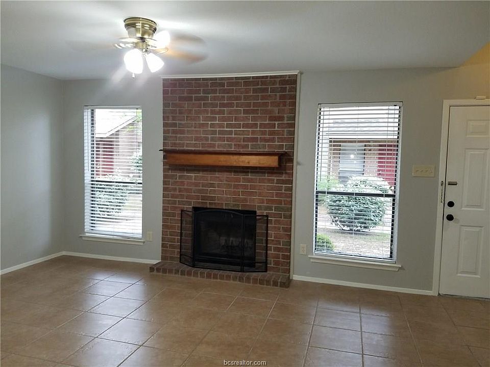 1st image of 1904 Dartmouth St APT E2