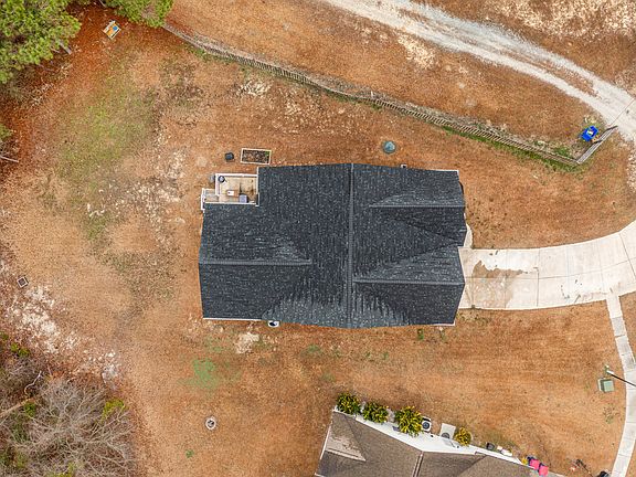 4th image of 102 Moonstone Ct