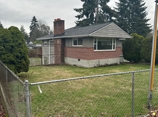 810 SW 142nd St, Seattle, WA 98166