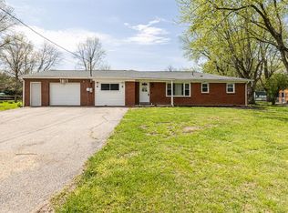 7017 Goshen Rd, Goshen, OH 45122