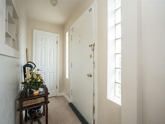 3rd image of 6605 Kahns St