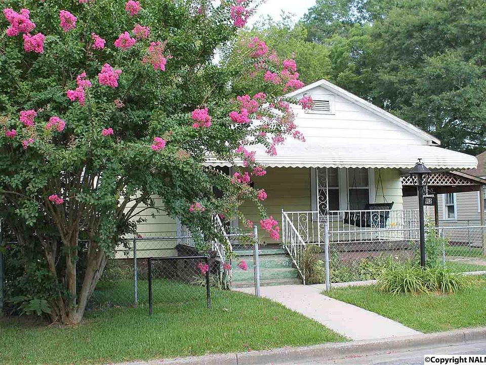 2nd image of 912 Virginia Ave