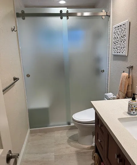 Downstairs 2nd Full Bath