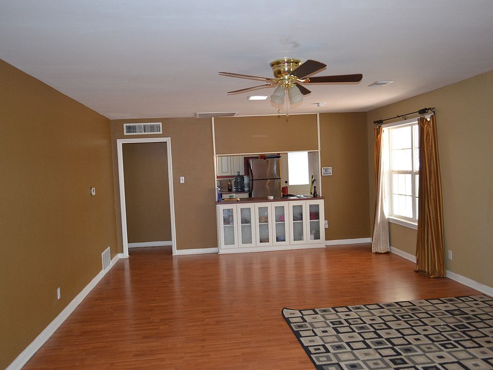 1st image of 317 Monticello Dr