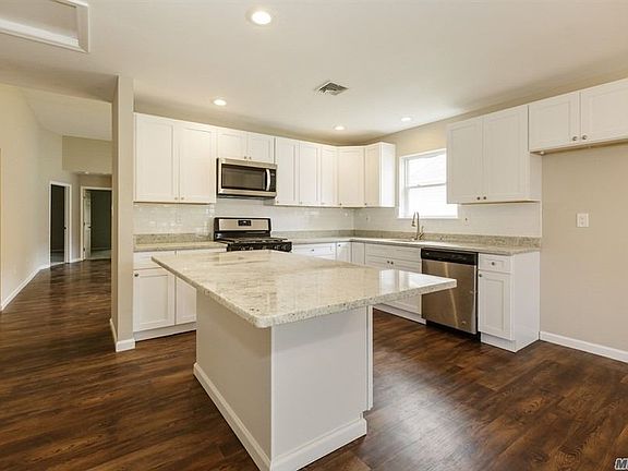 3rd image of 49 Village Cir E