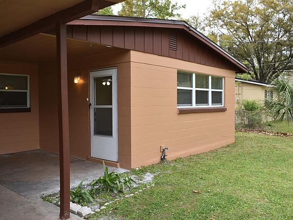 2nd image of 2526 Red Robin Dr W