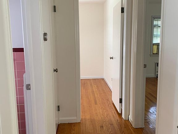 5th image of 159 Cromwell Ave Floor 1