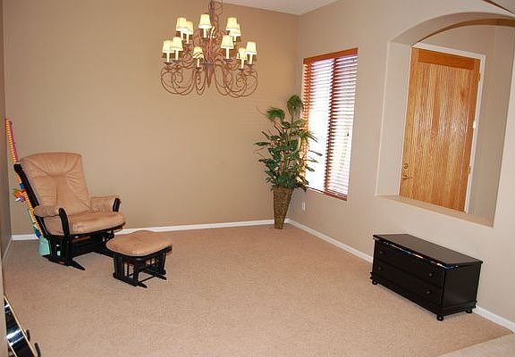 4th image of 32408 N 50th St