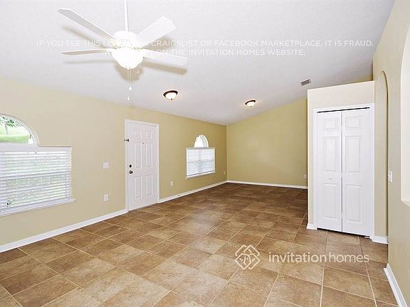 2nd image of 912 Jayhil Dr