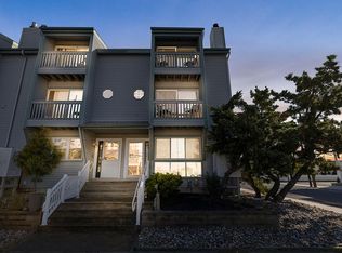 247 Bay Ave #6, Ocean City, NJ 08226
