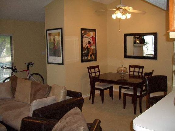 4th image of 7136 N Holiday Dr