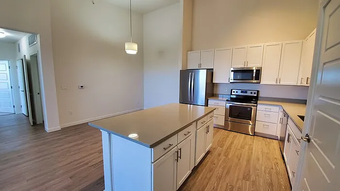 Building Photo - 17297 Wilde Ave #305