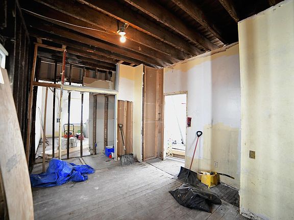5th image of 2513 N Teutonia AVENUE