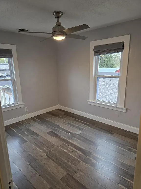 128 Miller St — Photo 4