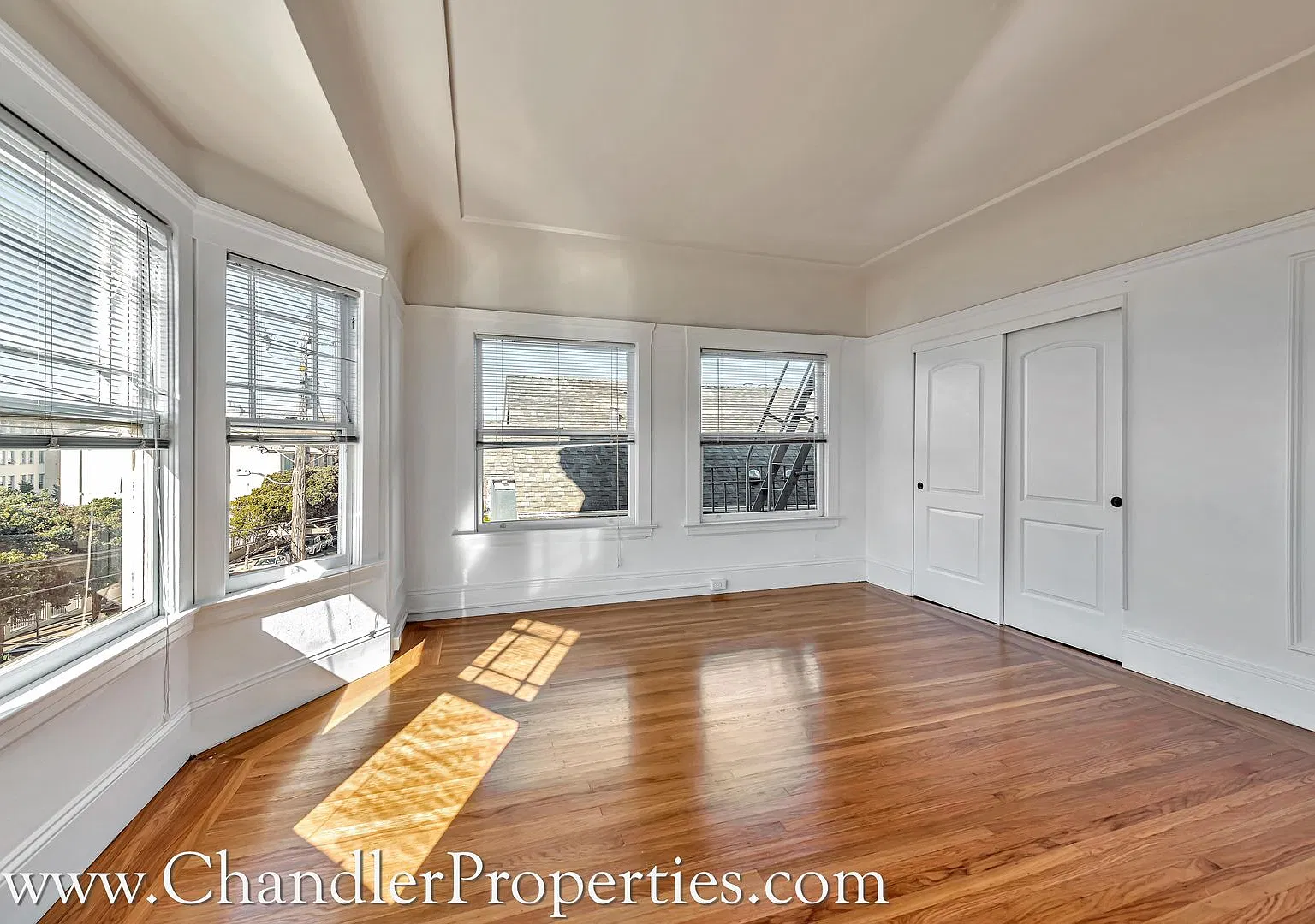 494 29th Ave Unit 05 - Main Image