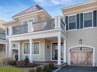 1404 High Pond Ln, Southampton, NY 11968