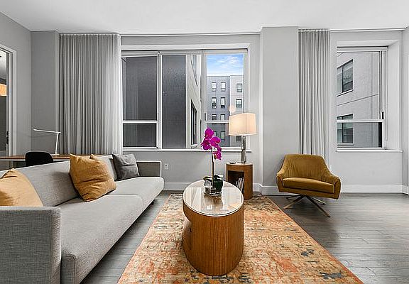 3rd image of 416 W 52nd St #404