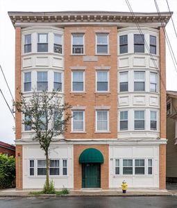 48 Essex St APT 7, Salem, MA, 01970