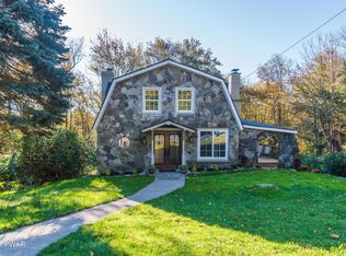 204 Raymondskill Rd, Milford, PA 18337