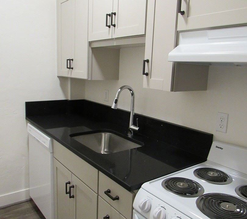 208 Thompson Place Apts. 208 Legion Way SE Olympia WA Zillow