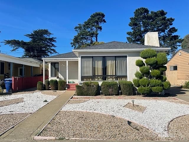 1st image of 204 Northwood Dr