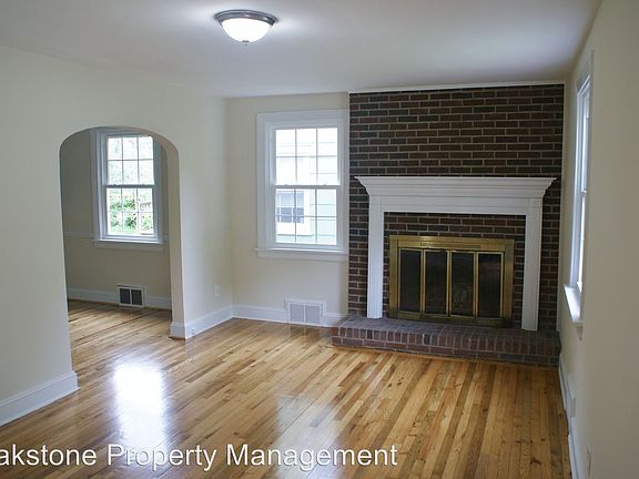 3rd image of 1003 Granite Ave