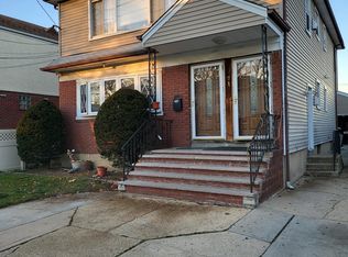 71 E Lincoln Ave, Valley Stream, NY 11580