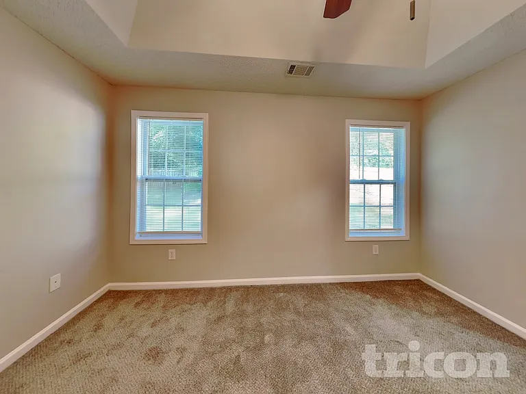 114 W Wright St — Photo 6