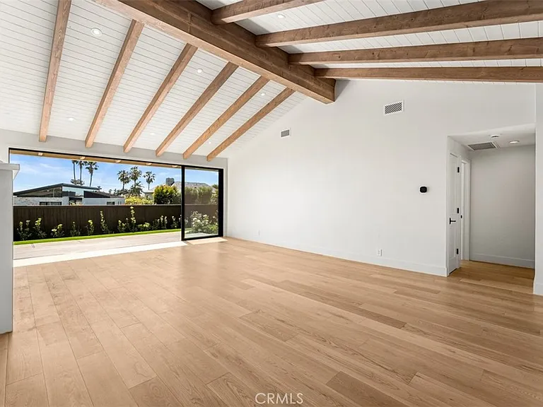 709 Emerald Bay — Photo 10
