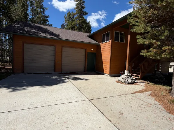 332 Washburn Cir, West Yellowstone, MT 59758