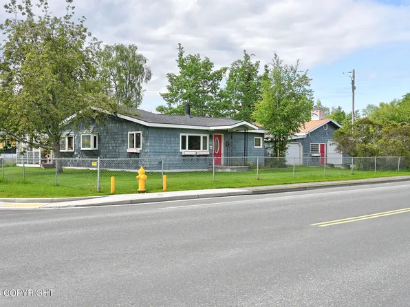 131 W Redoubt Ave, Soldotna, AK 99669