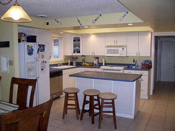 2nd image of 6010 Oklahoma Dr