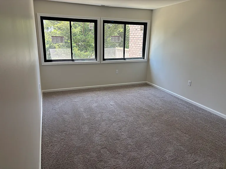 6229 Lincolnshire Ct SE #11 — Photo 9