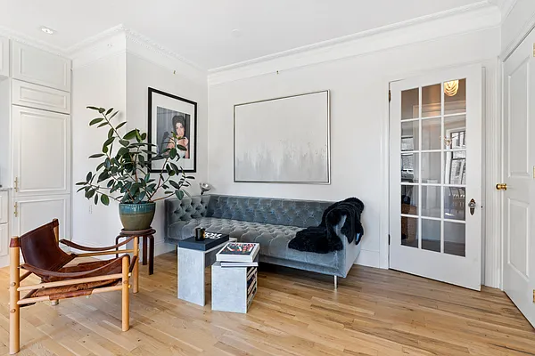 Sold by Compass | media 1