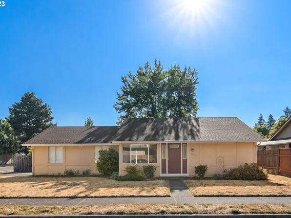 808 SE 208th Ave, Gresham, OR 97030