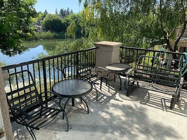 3653 Saint Andrews Dr photo 1