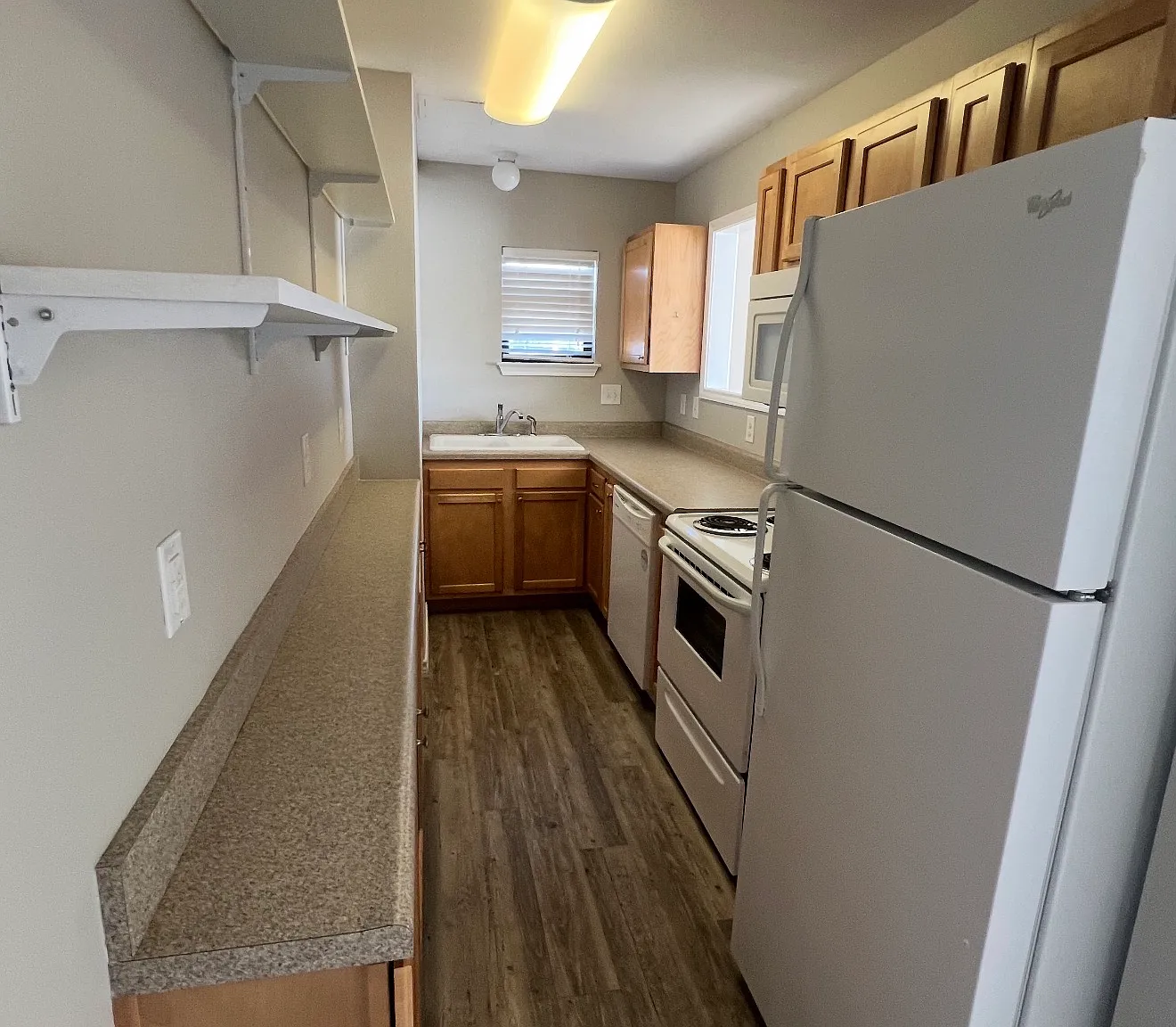 1 bed, 800 sqft, $1,200 — Photo 1