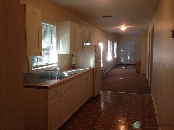 4th image of 8607 N 13th St