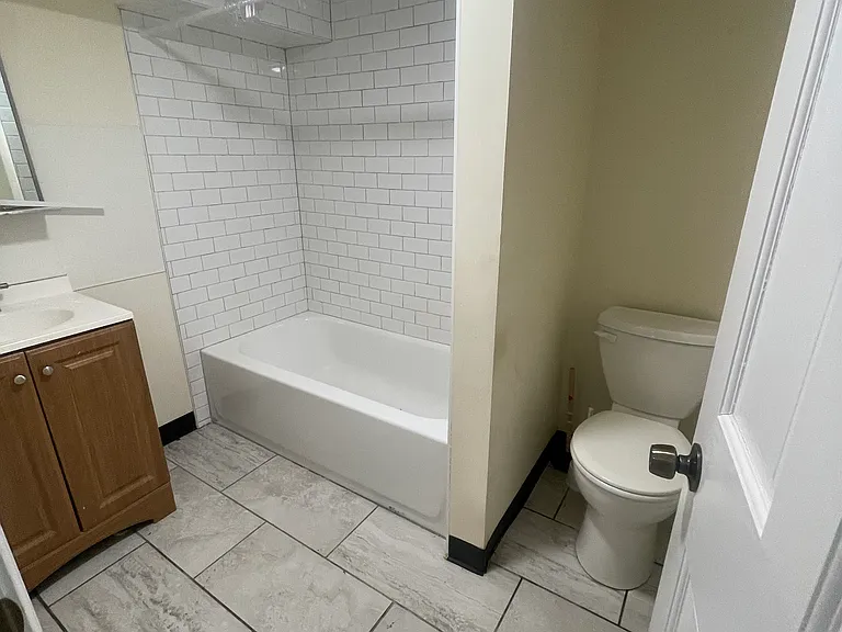 710 Connecticut Ave #BASEMENT — Photo 3