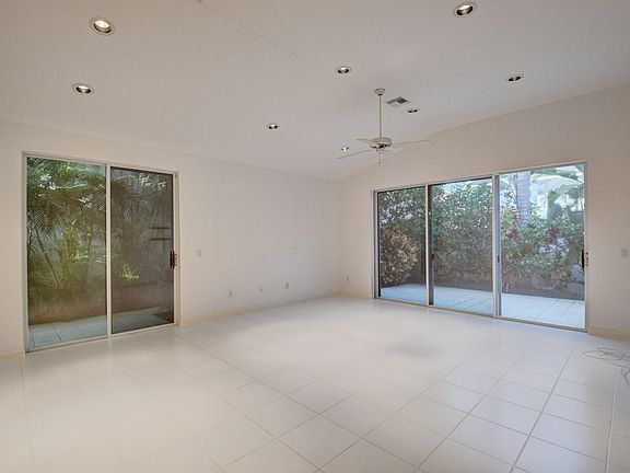 Home For Sale In Broken Sound Country Club