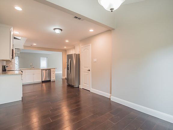 3rd image of 11417 Lochwood Blvd