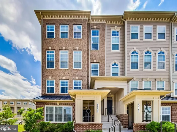 5537 Lanteen St, Lanham, MD 20706