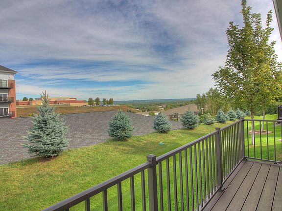 4th image of 2734 Ridgeview Dr