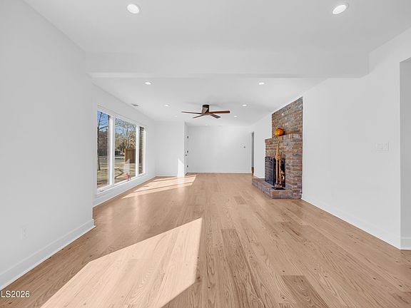 5th image of 1355 Charles Dr