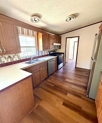 5th image of 234 Redford Rd