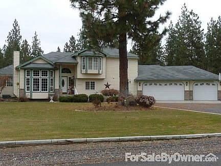ft of house
						:
						beautiful 2 story with bay window in ft.