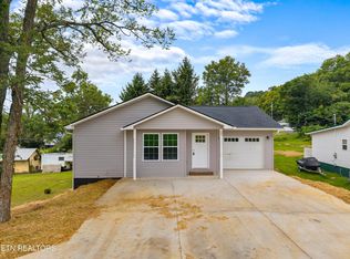 403 Pine St, Rogersville, TN 37857