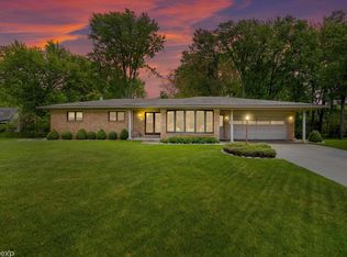 52500 Southdown Rd, Shelby Township, MI 48316